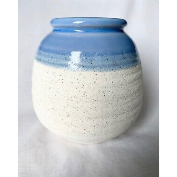 Rustic minimalist speckled egg blue ceramic vase - Picture 2 of 12